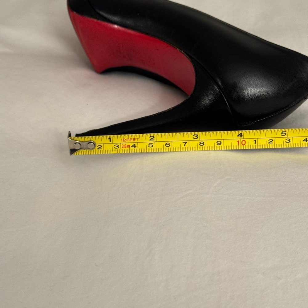 Christian Louboutin Black Classic Red Sole Pumps Size 38 US 8 with dust bag - Picture 9 of 12
